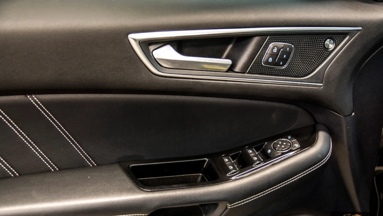 Ford EDGE cena 124900 przebieg: 65000, rok produkcji 2019 z Szczecin małe 667